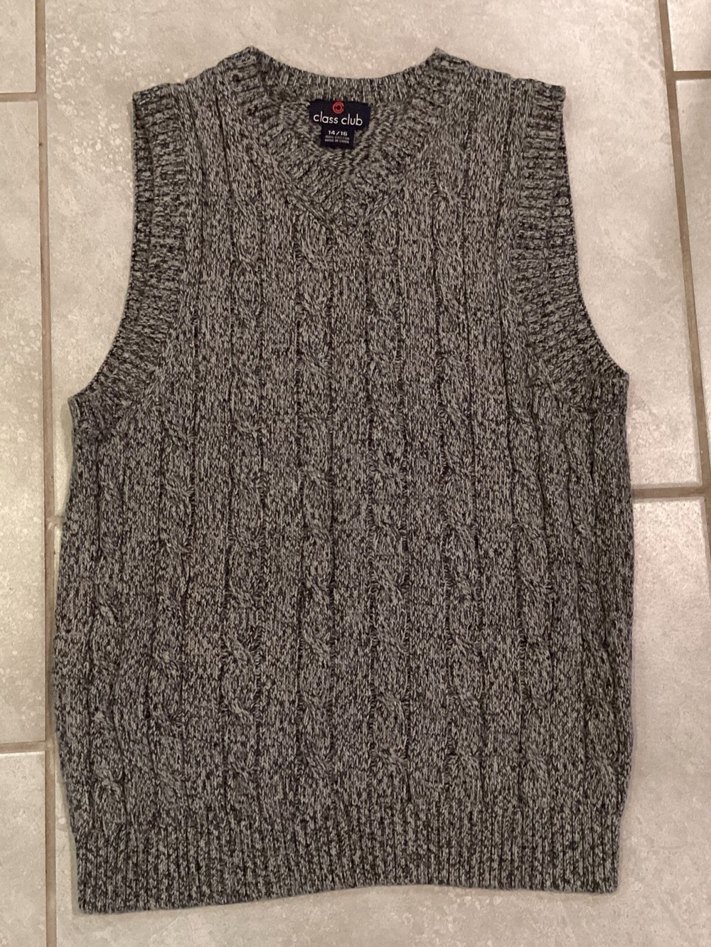 Class Club Gray Cable Knit V-Neck Sweater Vest